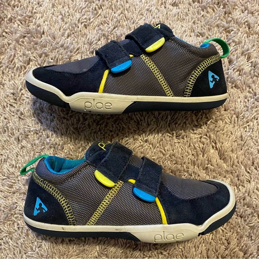 Gently used Plae shoes